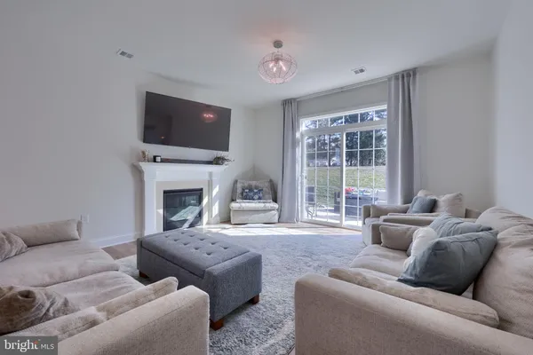 $489,999 | 211 Bellaride Lane, Millersville, PA 17551