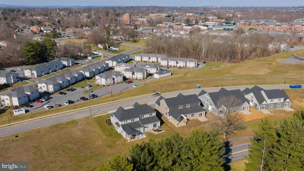$489,999 | 211 Bellaride Lane, Millersville, PA 17551