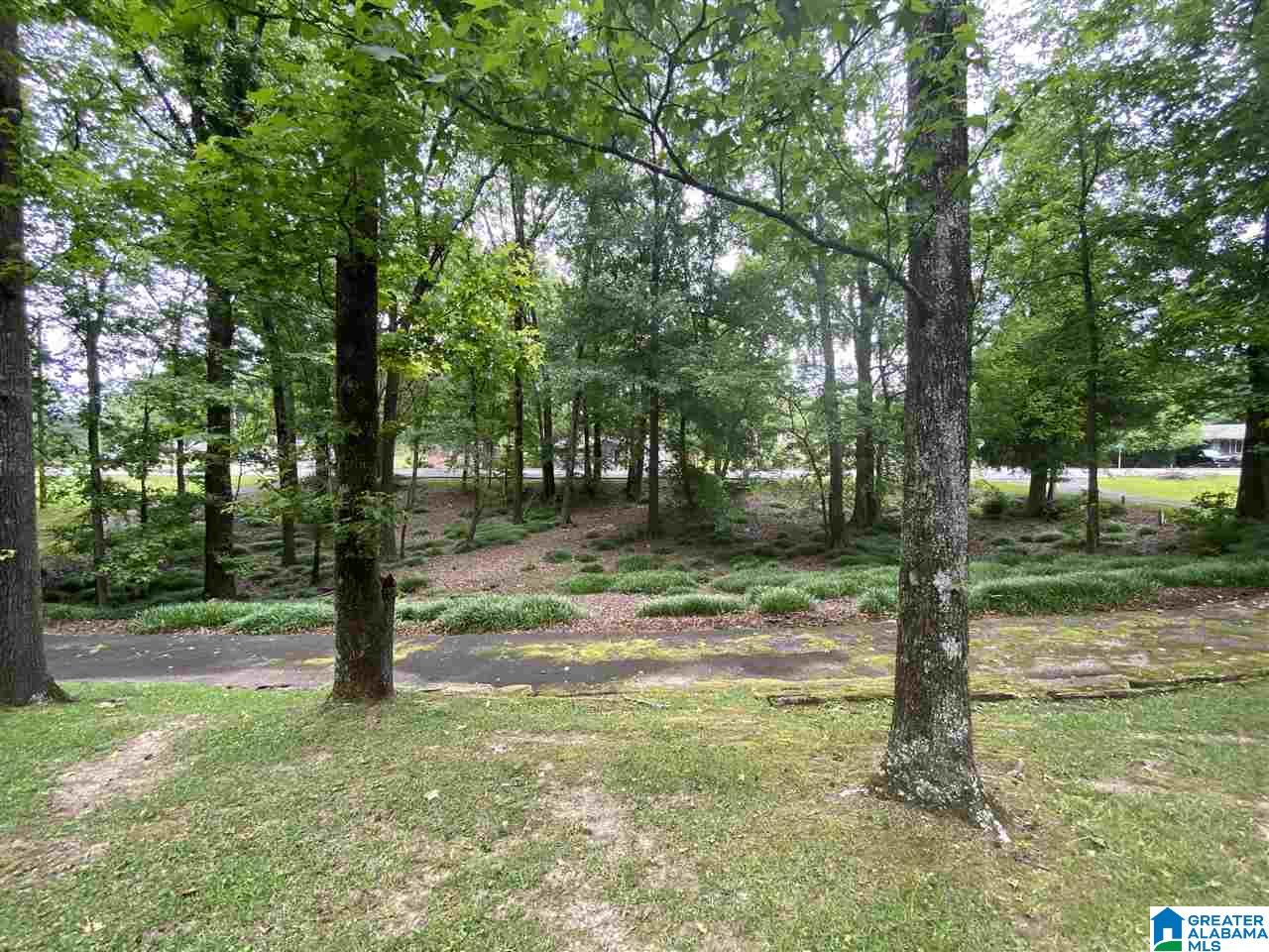 1836 Moncrief Road Gardendale, AL 35071 - Photo 3 of 23