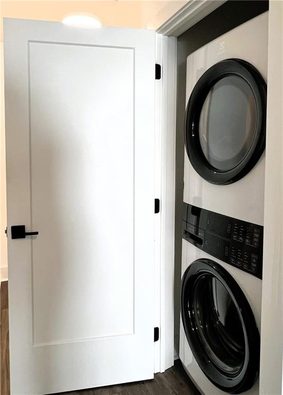 108 Park Place, Unit 311 Decatur, GA 30030 - Photo 22 of 23 a close view of a utility room with dryer and washer