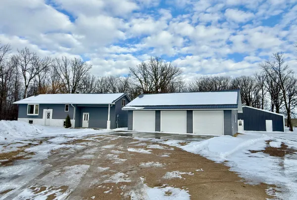 $319,000 | 15636 Us Highway Northeast, Thief River Falls, MN 56701