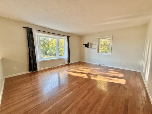 $319,000 | 15636 Us Highway Northeast, Thief River Falls, MN 56701