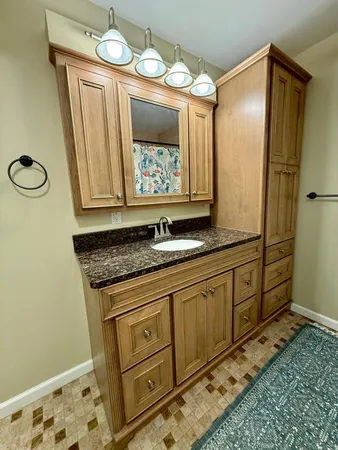 $319,000 | 15636 Us Highway Northeast, Thief River Falls, MN 56701