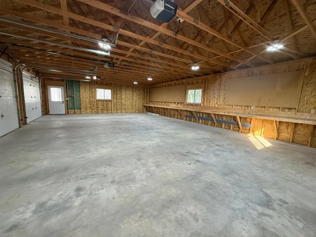 $340,000 | 15636 Us Highway Northeast, Thief River Falls, MN 56701