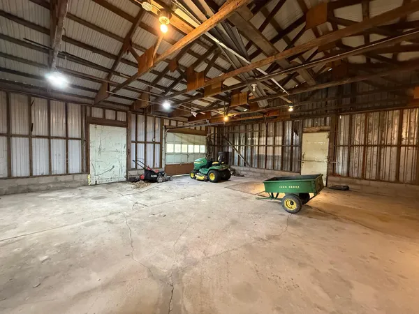 $319,000 | 15636 Us Highway Northeast, Thief River Falls, MN 56701