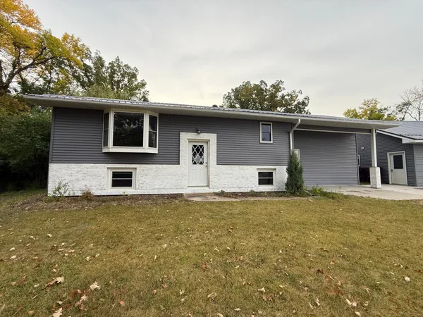 $319,000 | 15636 Us Highway Northeast, Thief River Falls, MN 56701