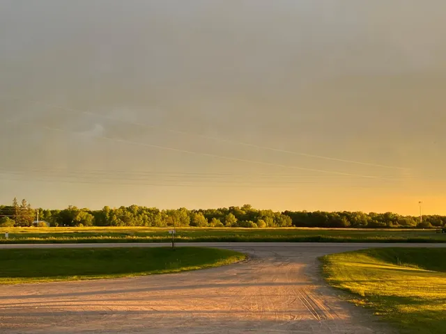 $340,000 | 15636 Us Highway Northeast, Thief River Falls, MN 56701