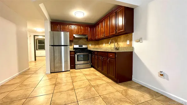 $3,600 | 349 Pennsylvania Avenue, Unit 3 | East New York