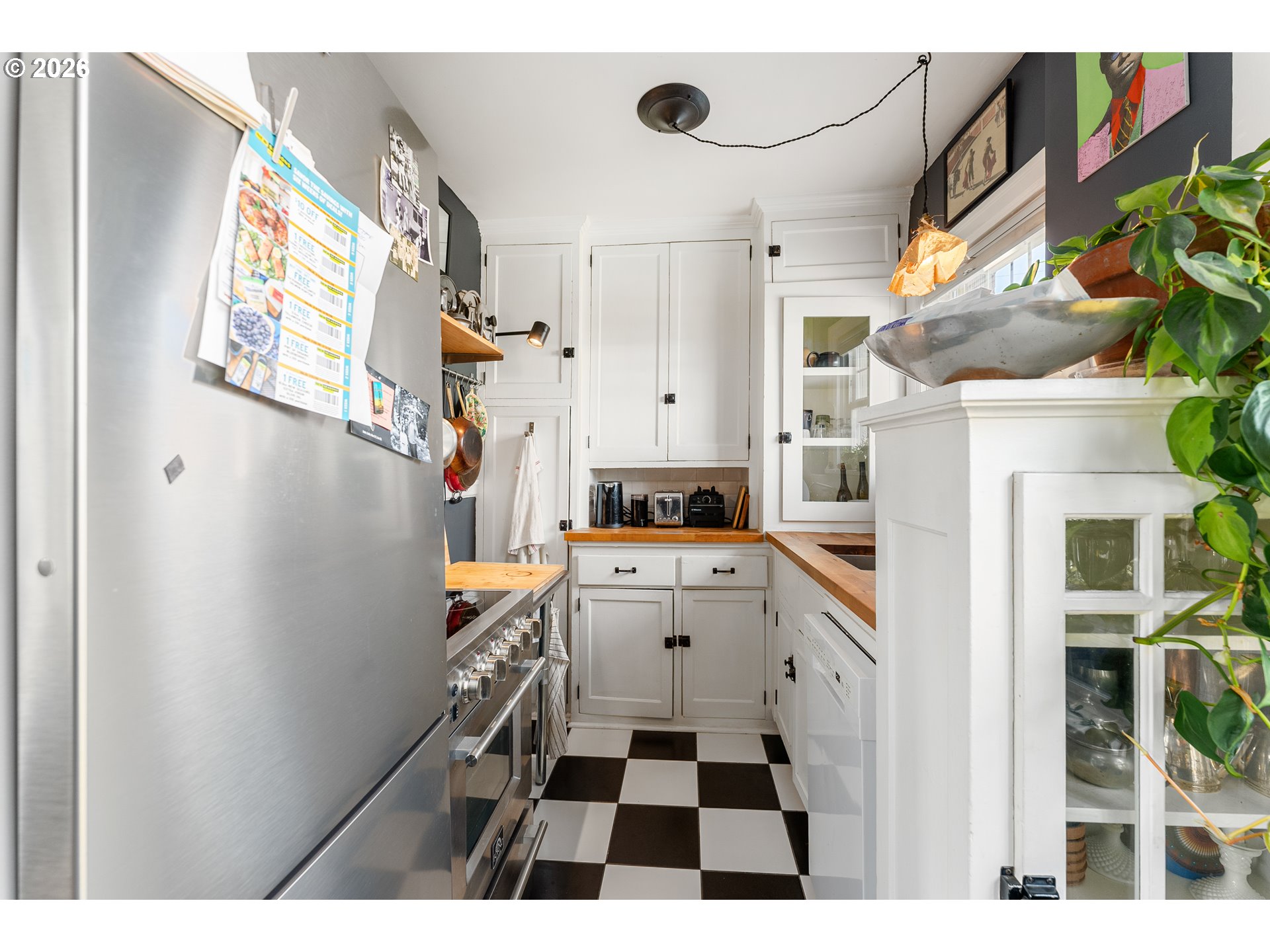 20 Northwest 16th Avenue, Unit 215 Portland, OR 97209 - Photo 9 of 25 Kitchen