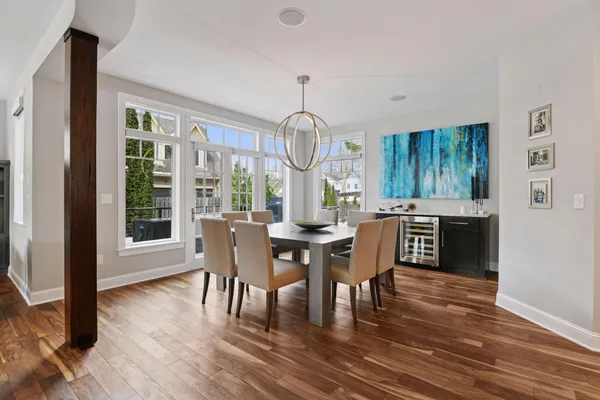 $2,195,000 | 633 Park Street East, Wayzata, MN 55391