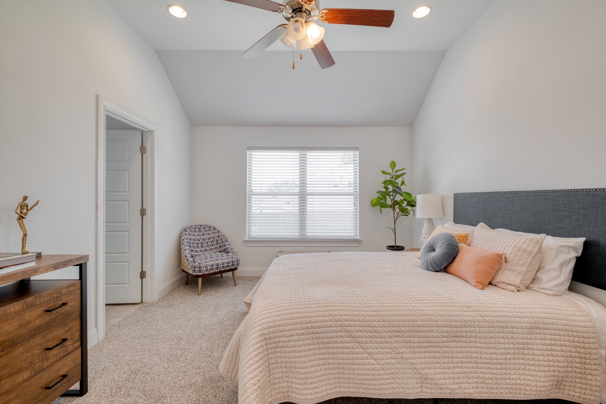 13205 Olivers Way Manchaca, TX 78652 - Photo 14 of 25