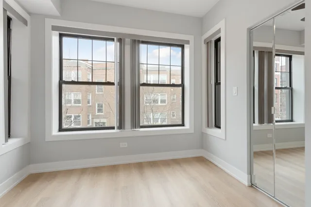 $3,100 | 7663 North Rogers Avenue, Unit 3, Chicago, IL 60626