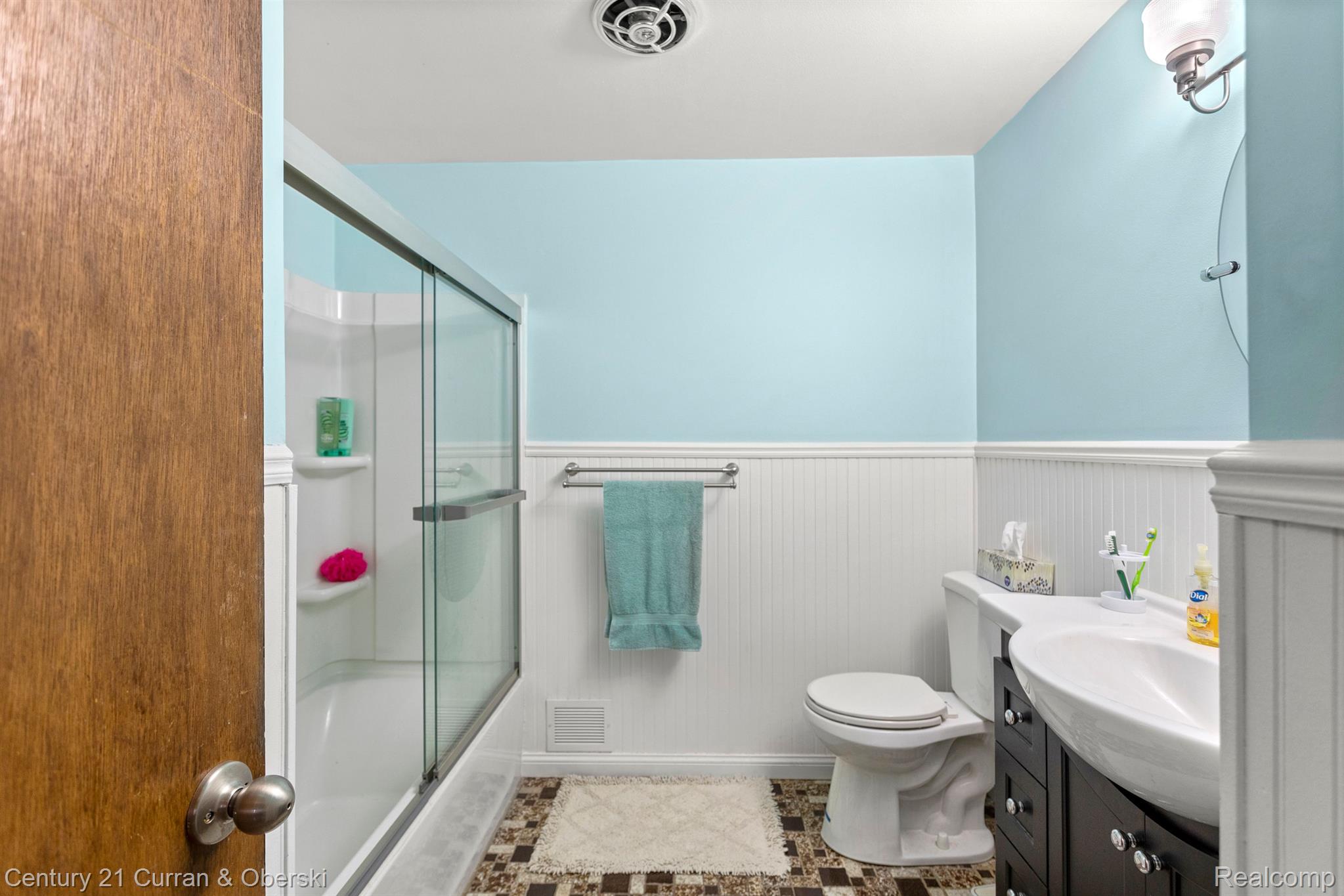 5418 Calkins Road Flint, MI 48532 - Photo 6 of 28 Gallery Image 6