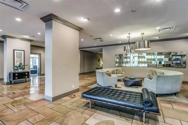 $2,500 | 3883 Turtle Creek Boulevard, Unit 306, Dallas, TX 75219