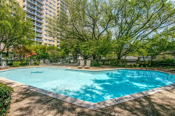 $2,500 | 3883 Turtle Creek Boulevard, Unit 306, Dallas, TX 75219