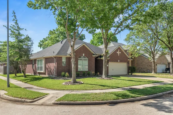 $2,390 | 1703 Fossil Park Drive, Katy, TX 77494