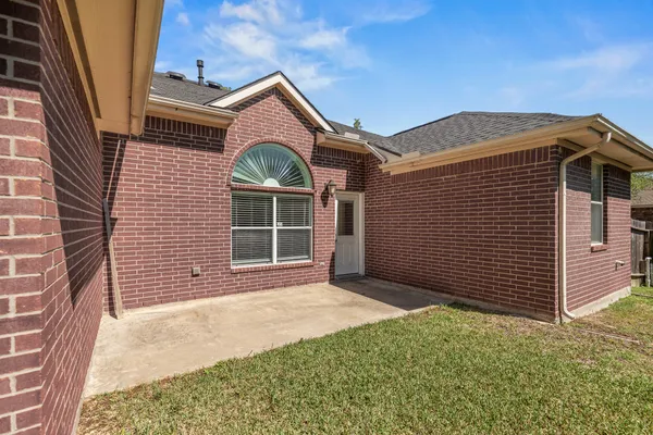 $2,390 | 1703 Fossil Park Drive, Katy, TX 77494