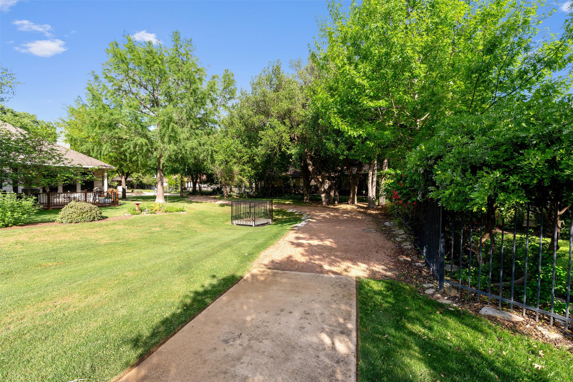 809 Boquilla Trail Georgetown, TX 78633 - Photo 32 of 39