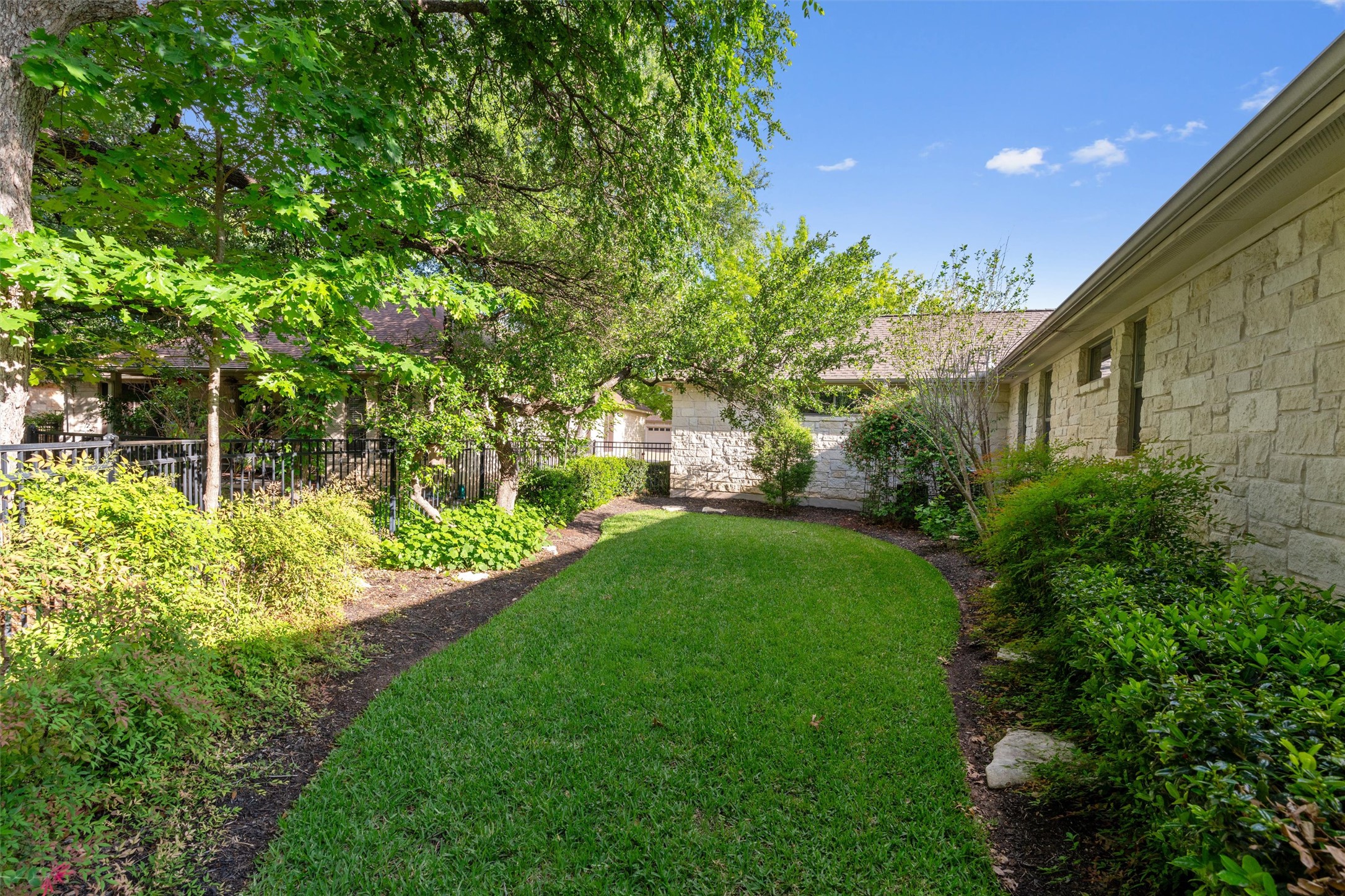809 Boquilla Trail Georgetown, TX 78633 - Photo 33 of 39