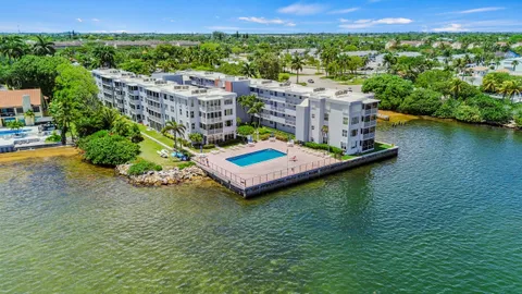 $189,900 | 1820 New Palm Way, Unit 308, Boynton Beach, FL 33435