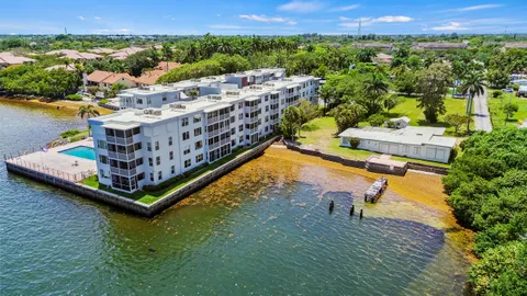 $189,900 | 1820 New Palm Way, Unit 308, Boynton Beach, FL 33435