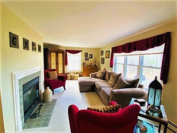 17 Howe Road Spencer, MA 01562 - Photo 8 of 33 Gallery Image 8