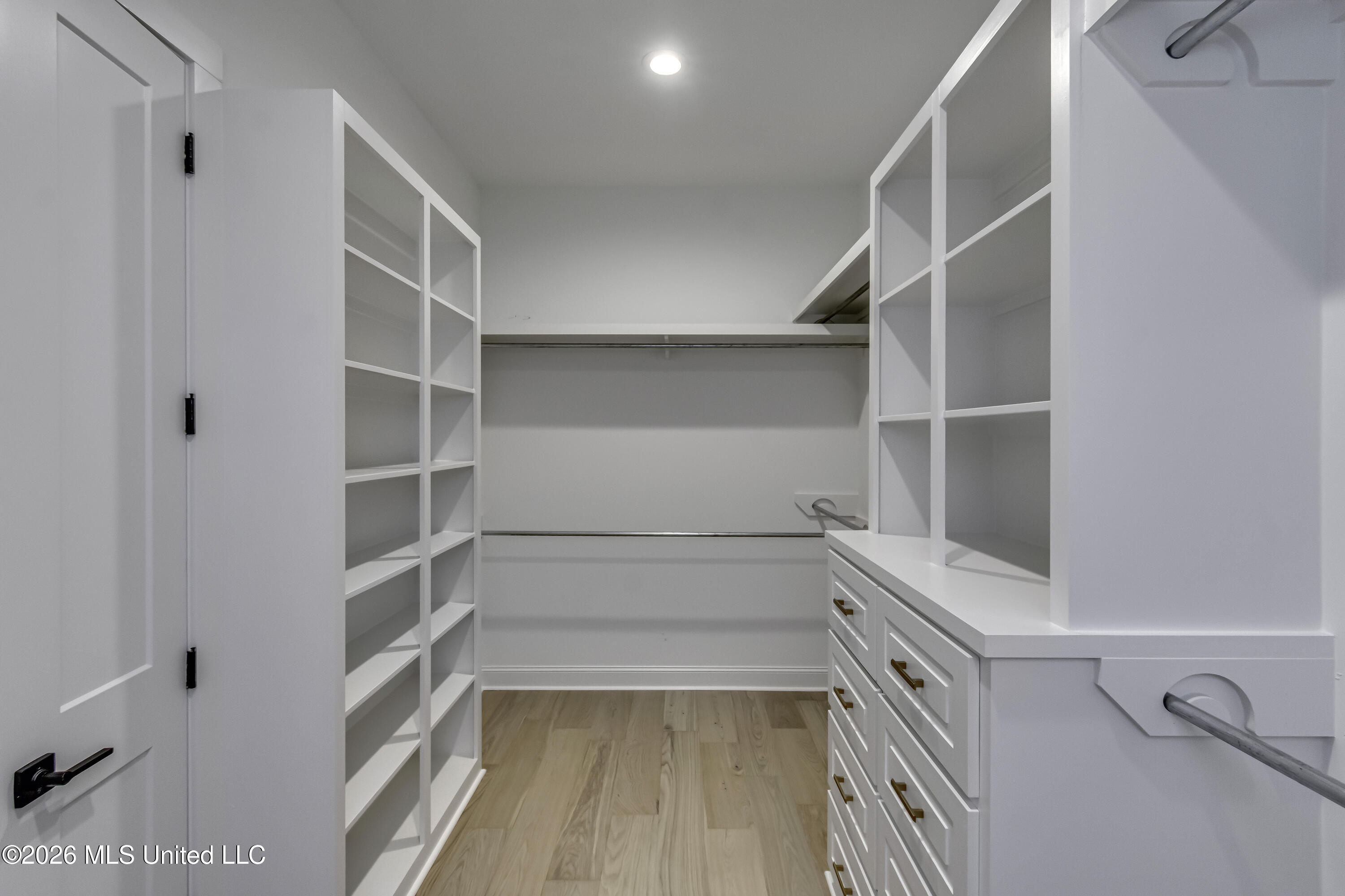 114 Charleston Circle Madison, MS 39110 - Photo 15 of 25 114 Charleston Cv--13