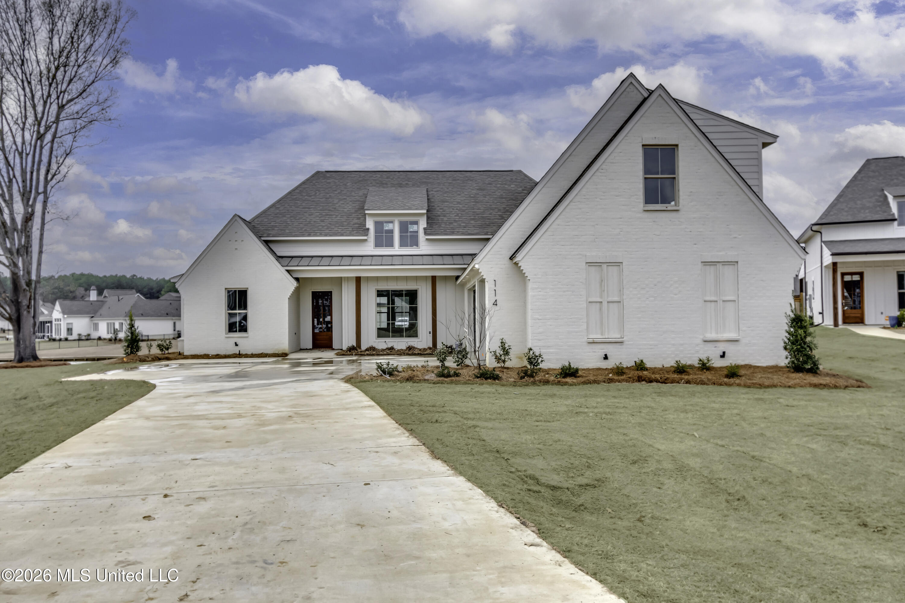 114 Charleston Circle Madison, MS 39110 - Photo 2 of 26 114 Charleston Cv-