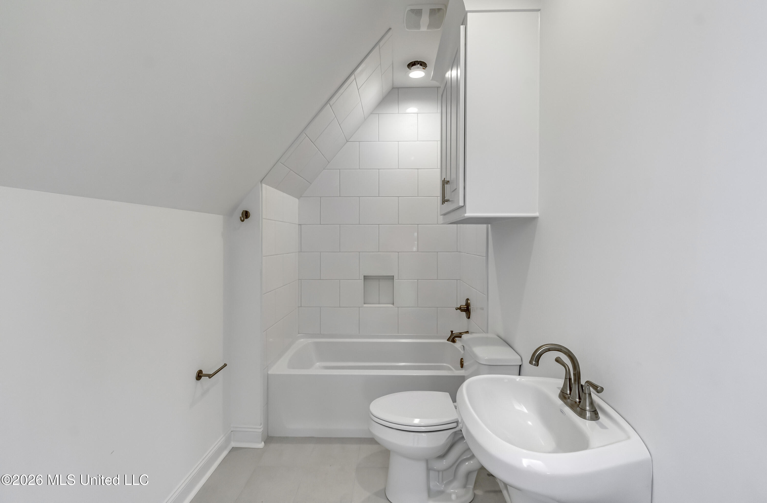 114 Charleston Circle Madison, MS 39110 - Photo 23 of 25 114 Charleston Cv--17