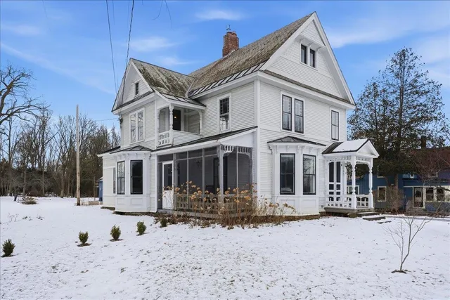 $949,900 | 161 Harbor Road, Shelburne, VT 05482