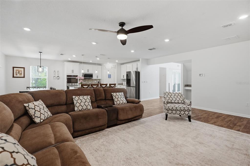 9025 Mazette Road Weeki Wachee, FL 34613 - Photo 13 of 100
