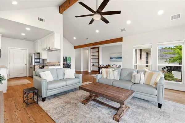 $647,000 | 313 Lake Front Drive, Mabank, TX 75156