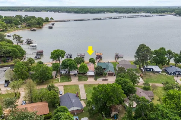 $647,000 | 313 Lake Front Drive, Mabank, TX 75156