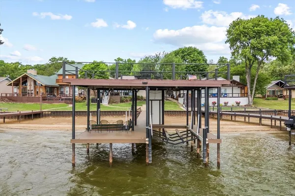 $647,000 | 313 Lake Front Drive, Mabank, TX 75156