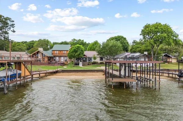 $647,000 | 313 Lake Front Drive, Mabank, TX 75156