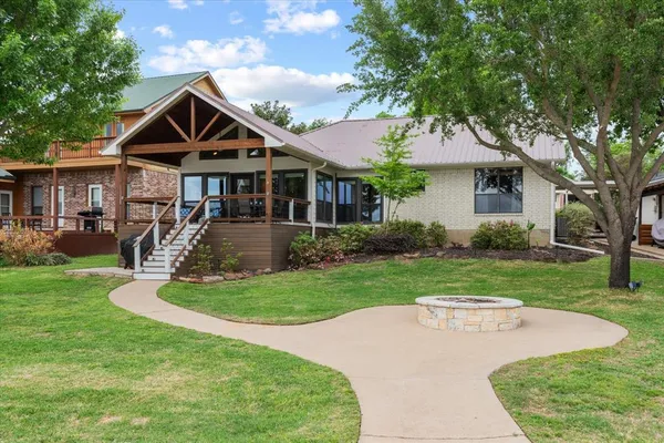 $647,000 | 313 Lake Front Drive, Mabank, TX 75156