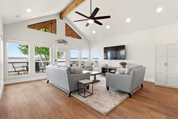 $647,000 | 313 Lake Front Drive, Mabank, TX 75156