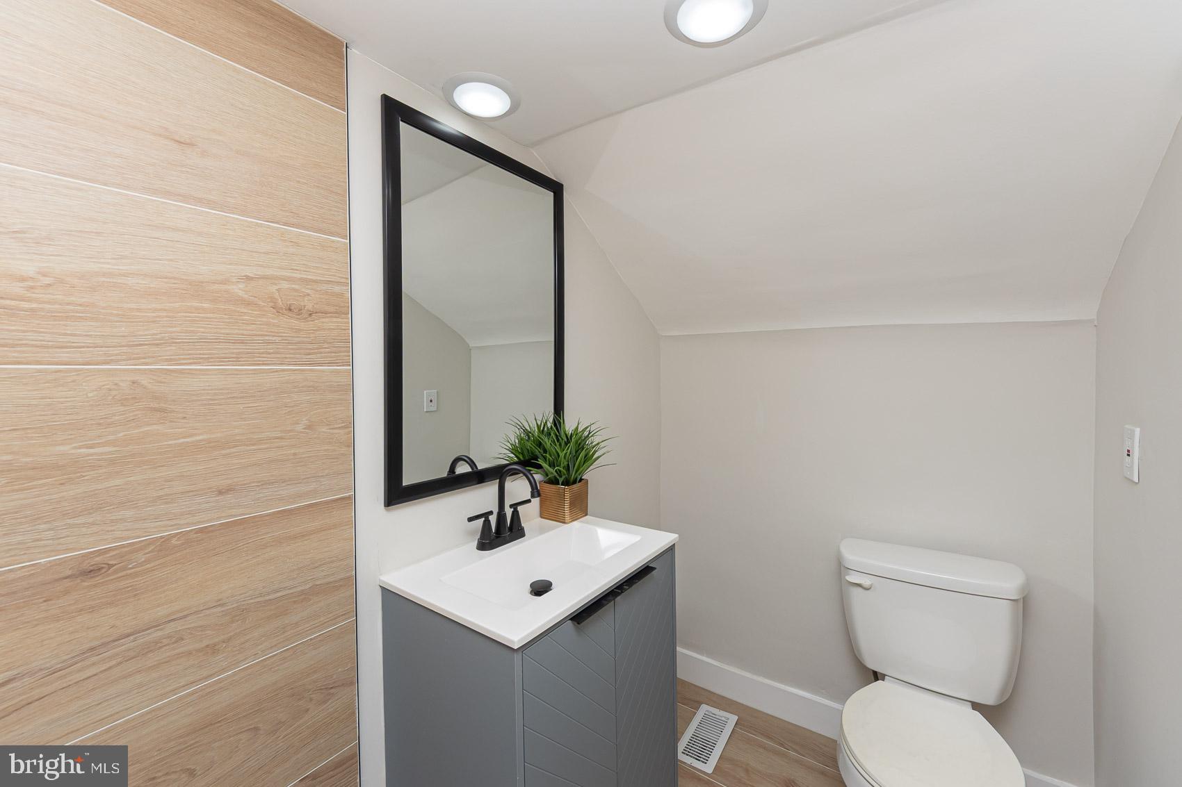 7701 Old Harford Road Parkville, MD 21234 - Photo 20 of 32