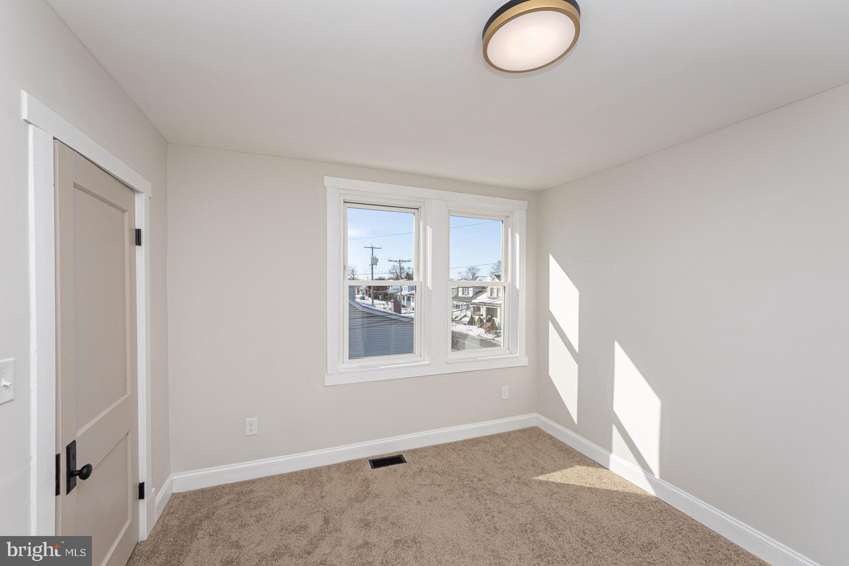 7701 Old Harford Road Parkville, MD 21234 - Photo 21 of 32