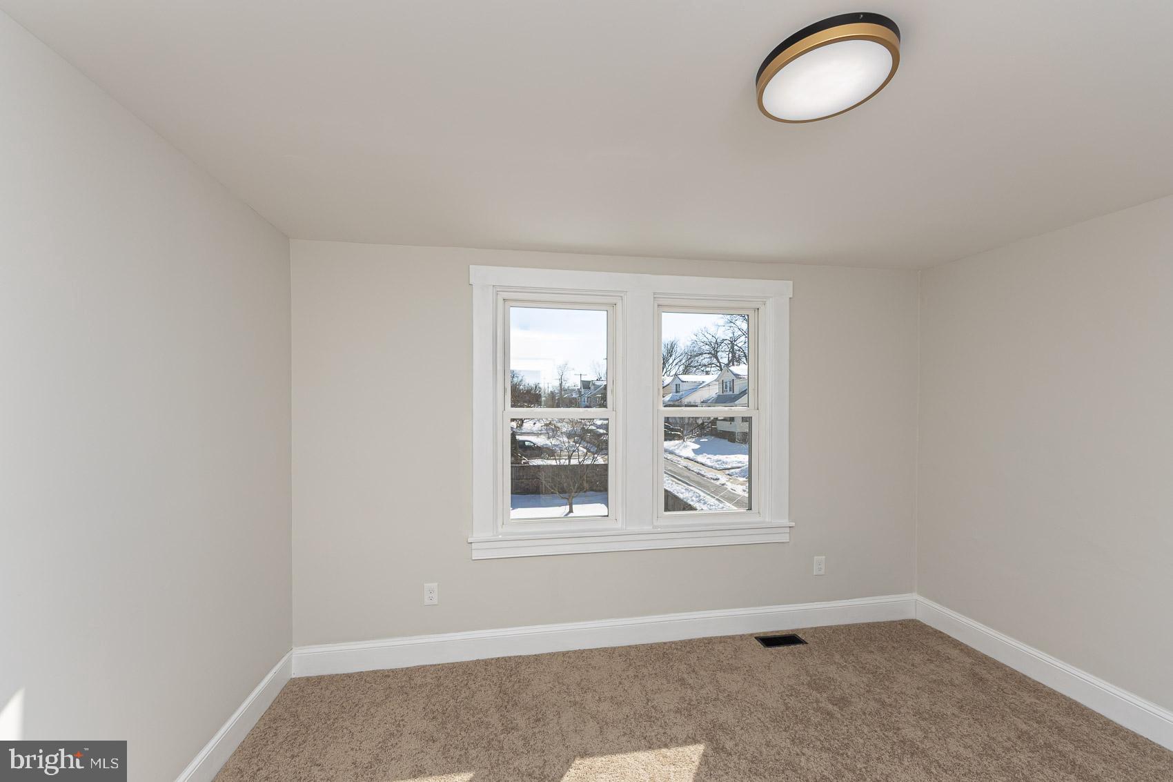 7701 Old Harford Road Parkville, MD 21234 - Photo 25 of 32