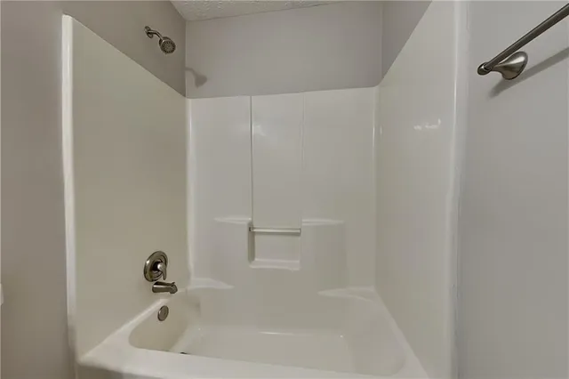 $2,150 | 2910 Evergreen Eve Crossing, Dacula, GA 30019