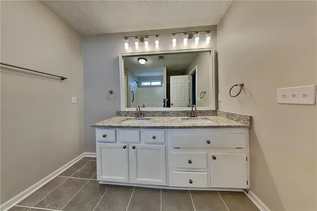 $2,150 | 2910 Evergreen Eve Crossing, Dacula, GA 30019