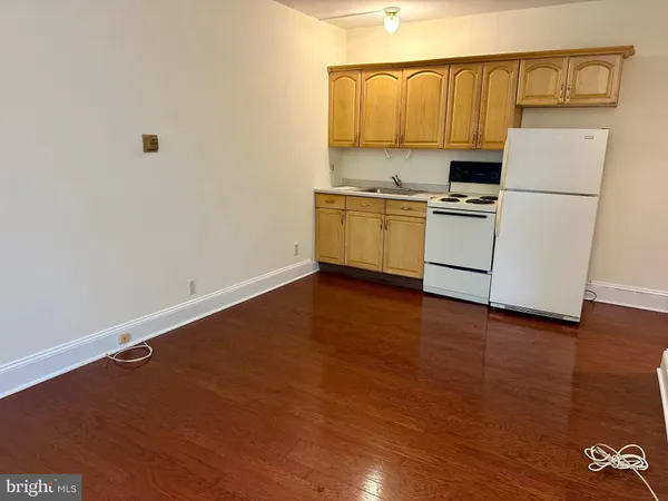 $1,150 | 414 West Avenue, Unit B, Jenkintown, PA 19046