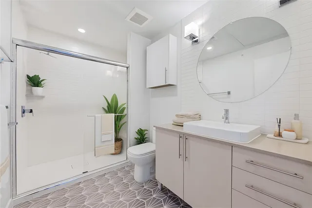 $299,000 | 4004 Banister Lane, Unit 303, Austin, TX 78704