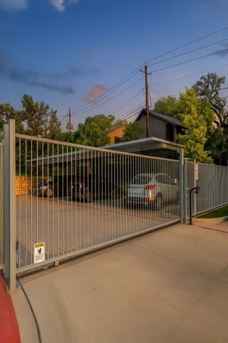 $336,000 | 4004 Banister Lane, Unit 303, Austin, TX 78704