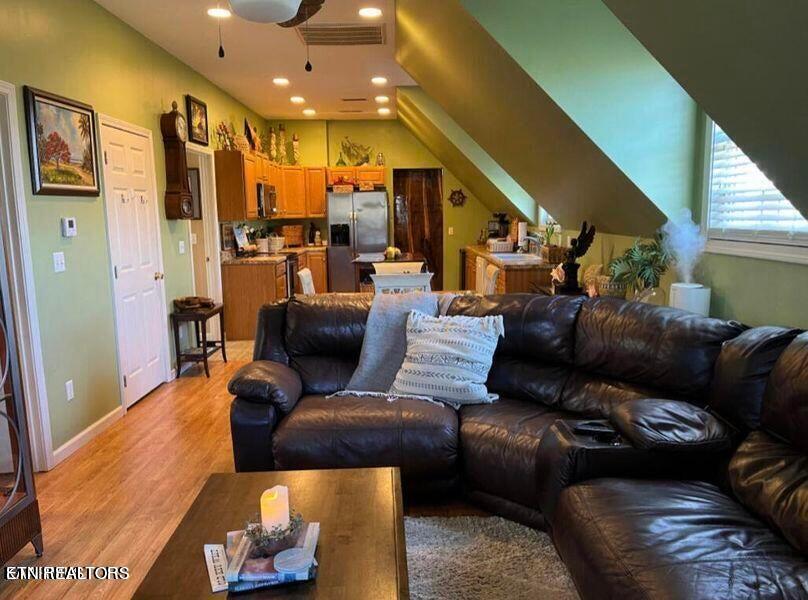 5163 Peavine Road Crossville, TN 38571 - Photo 4 of 6 5163 lr