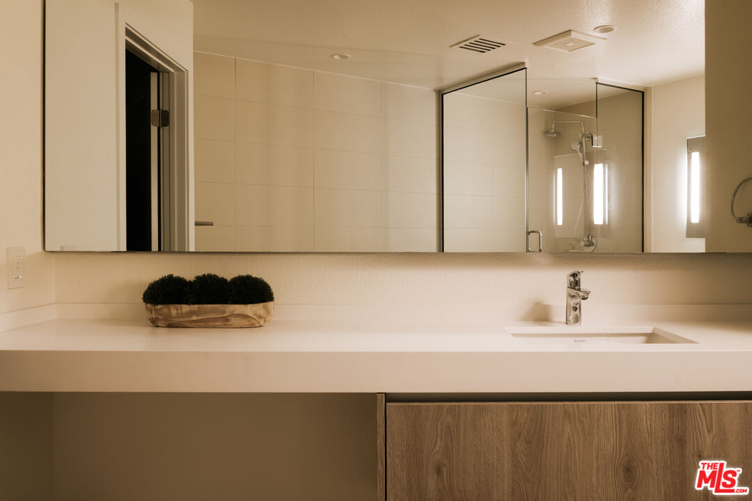 6487 Cavalleri Road, Unit 230 Malibu, CA 90265 - Photo 11 of 19