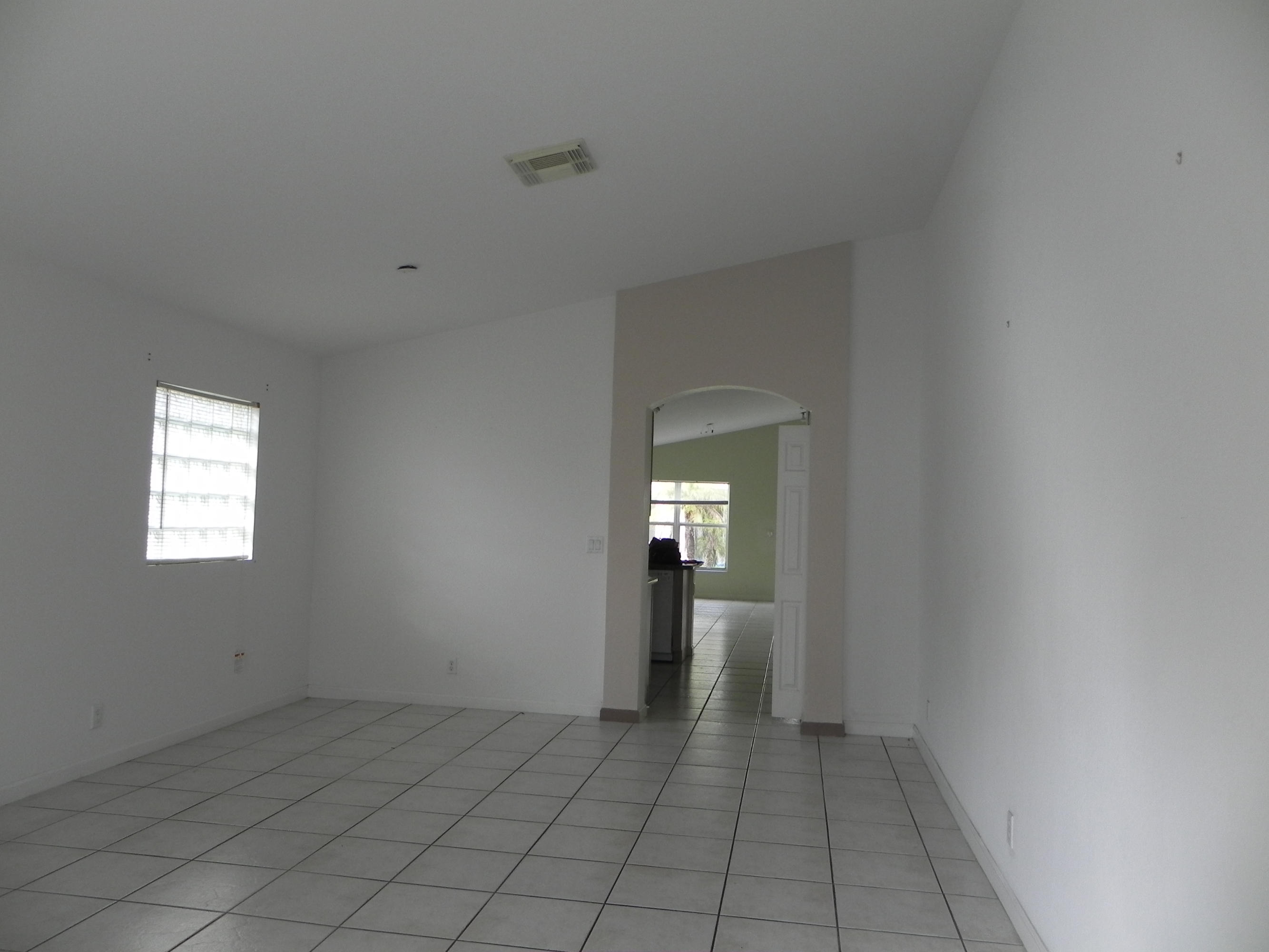 2024 Little Torch Street Riviera Beach, FL 33407 - Photo 3 of 12 DSCN8220