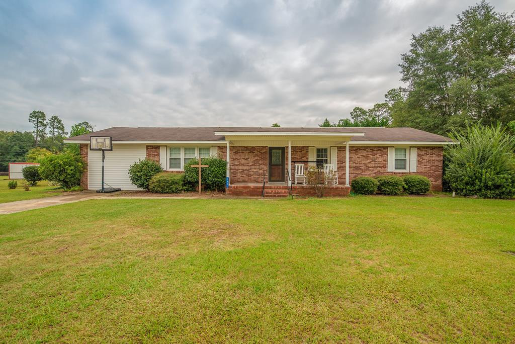 192 Marcia Street Williston, SC 29853 - Photo 1 of 32