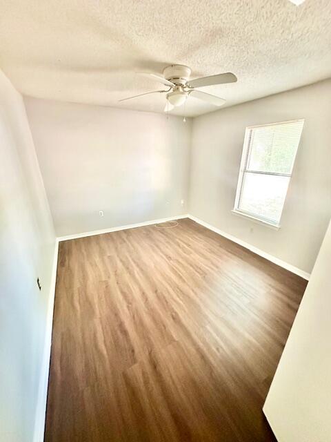 423 John King Road Crestview, FL 32539 - Photo 19 of 28 Additional bedroom 1
